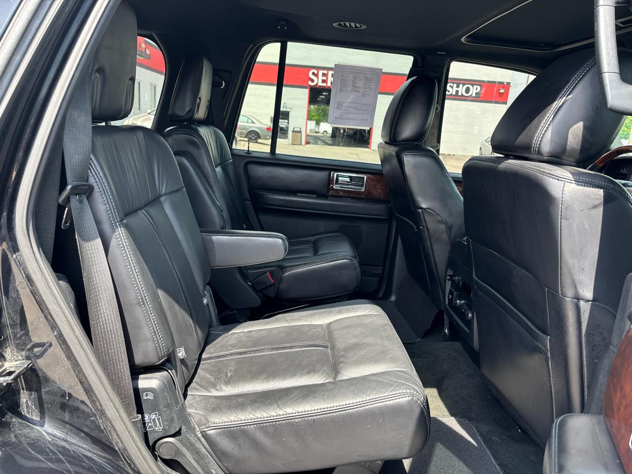 Lincoln Navigator 4WD 4dr Select 2016