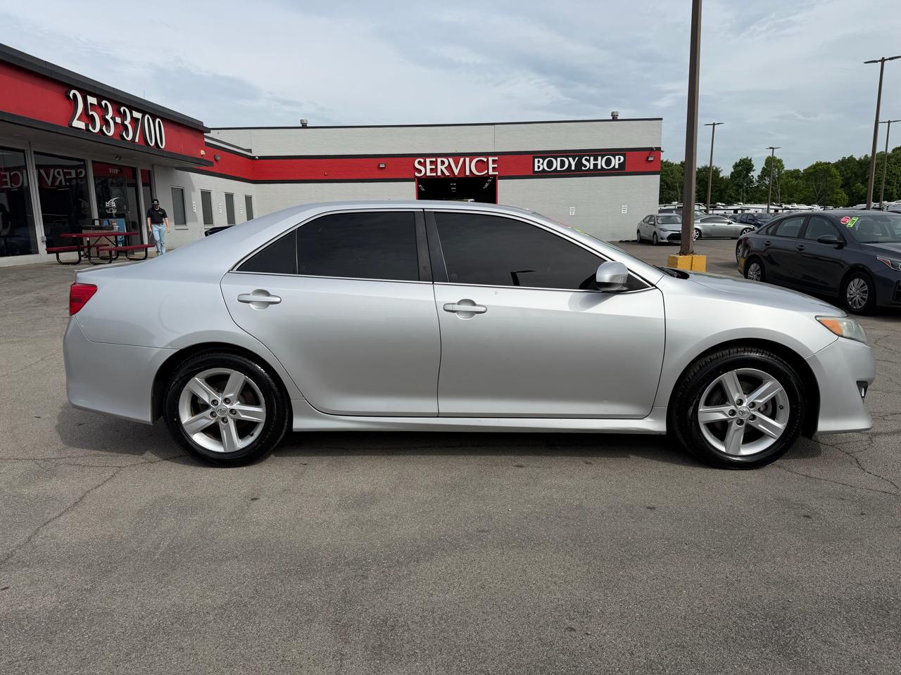 Toyota Camry SE 2014
