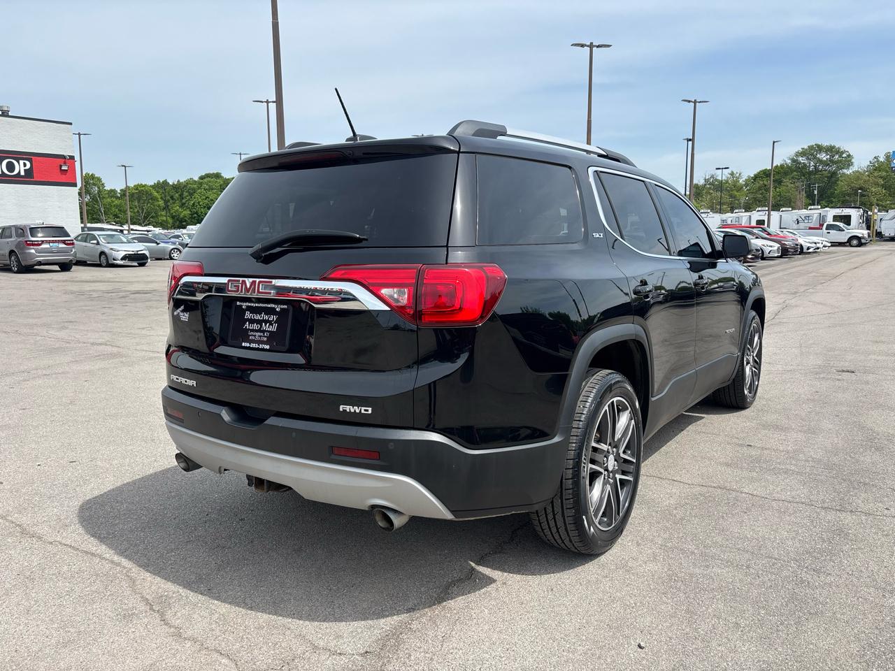 GMC Acadia AWD 4dr SLT w/SLT-1 2017