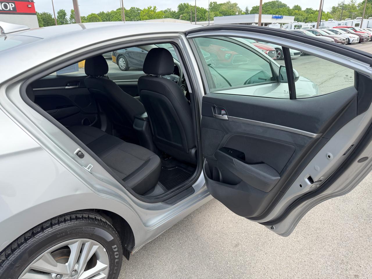 Hyundai Elantra SEL 2020