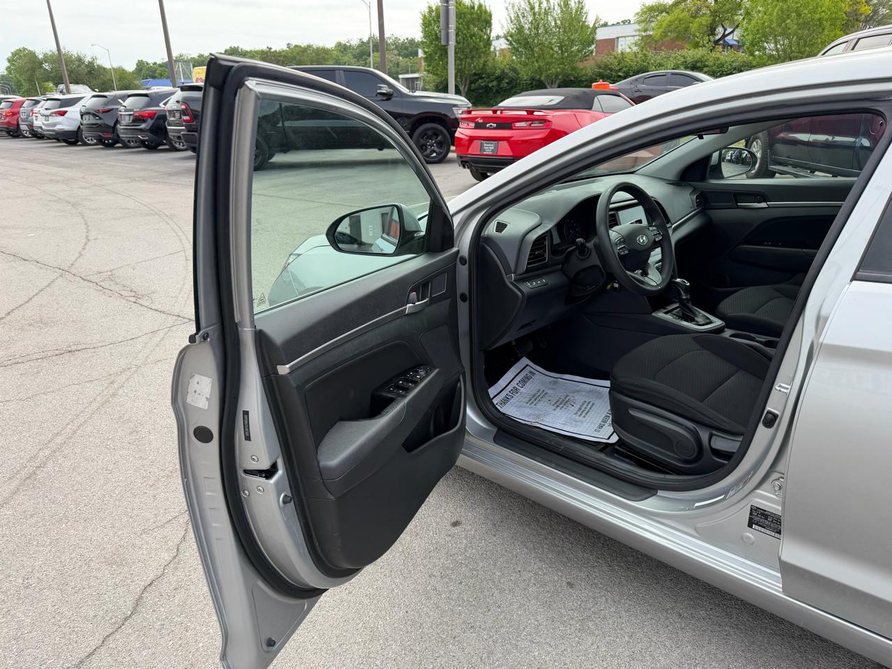 Hyundai Elantra SEL 2020