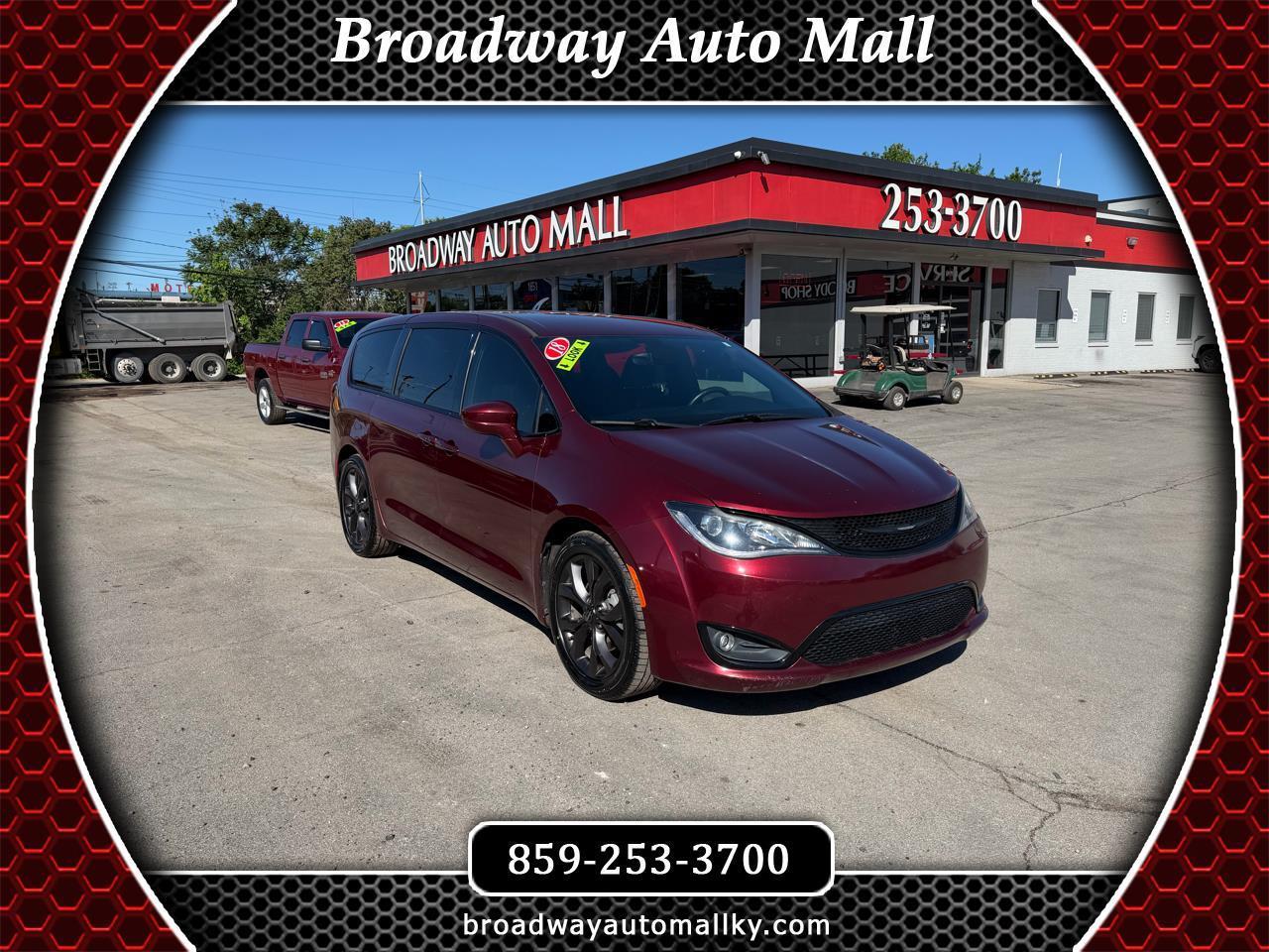 Chrysler Pacifica  2018