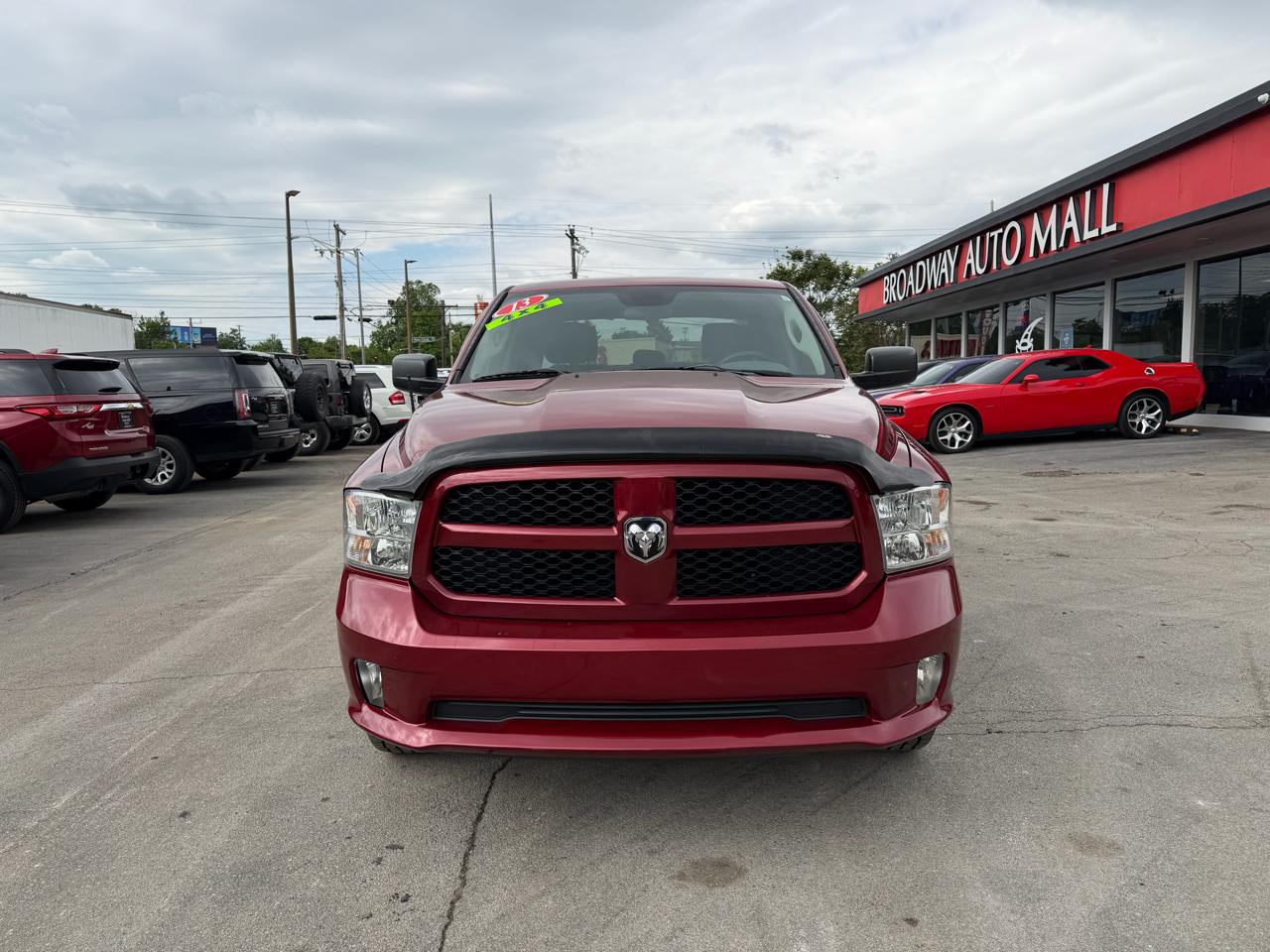 RAM 1500 4WD Crew Cab 140.5" Express 2013