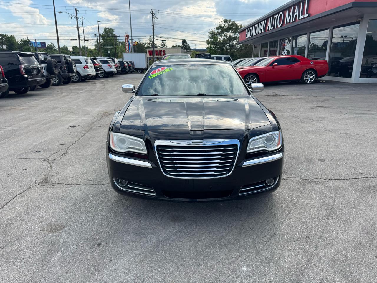 Chrysler 300 4dr Sdn 300C AWD 2013
