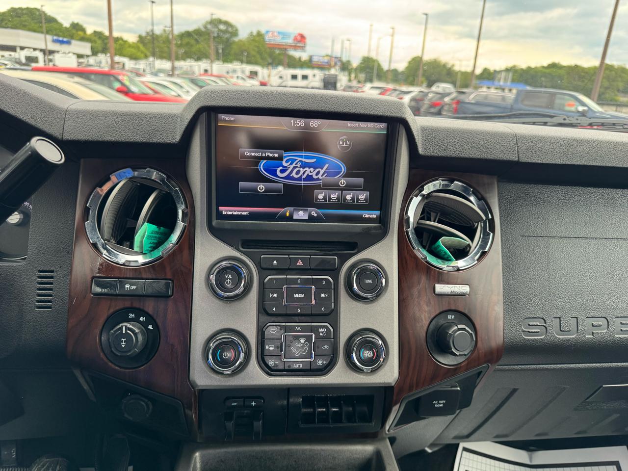 Ford Super Duty F-250 SRW 4WD Crew Cab 156" Lariat 2013