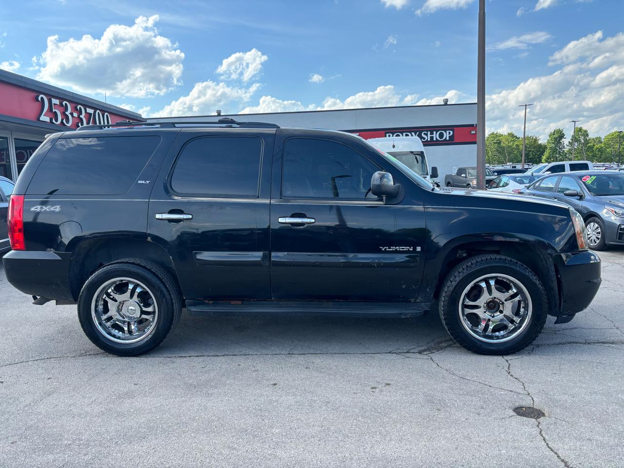 GMC Yukon 4WD 4dr 1500 SLT 2007