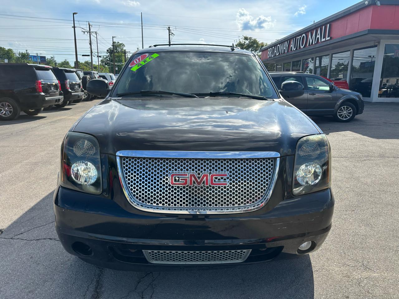 GMC Yukon 4WD 4dr 1500 SLT 2007