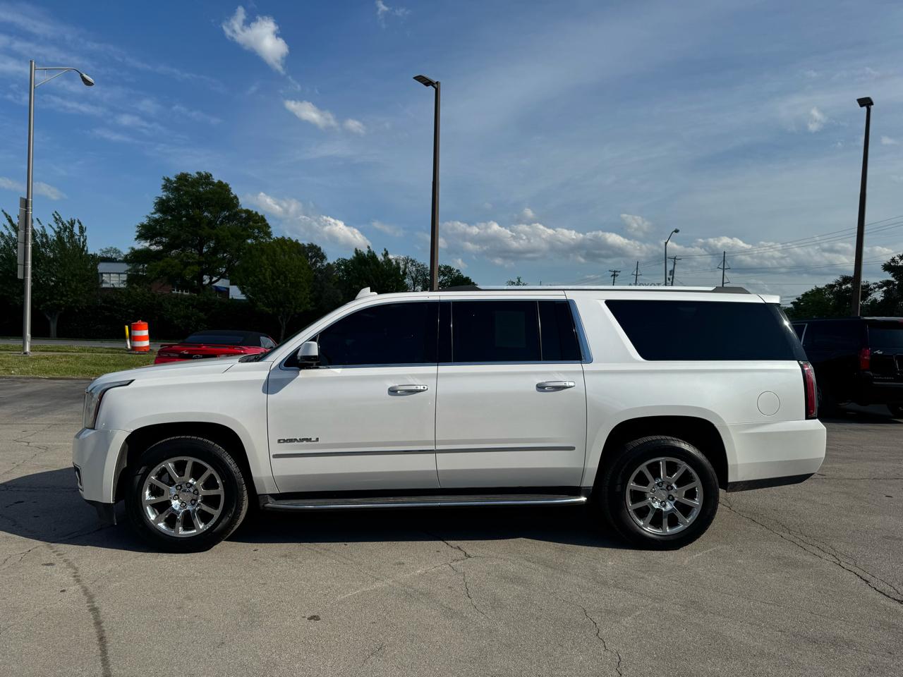 GMC Yukon XL 4WD 4dr Denali 2017