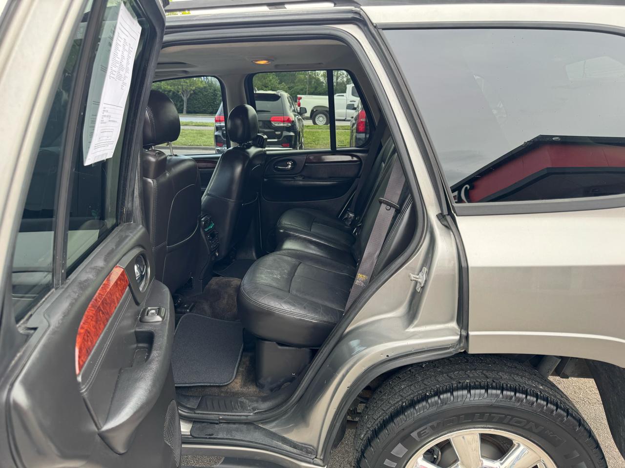 GMC Envoy 4dr 4WD SLT 2005