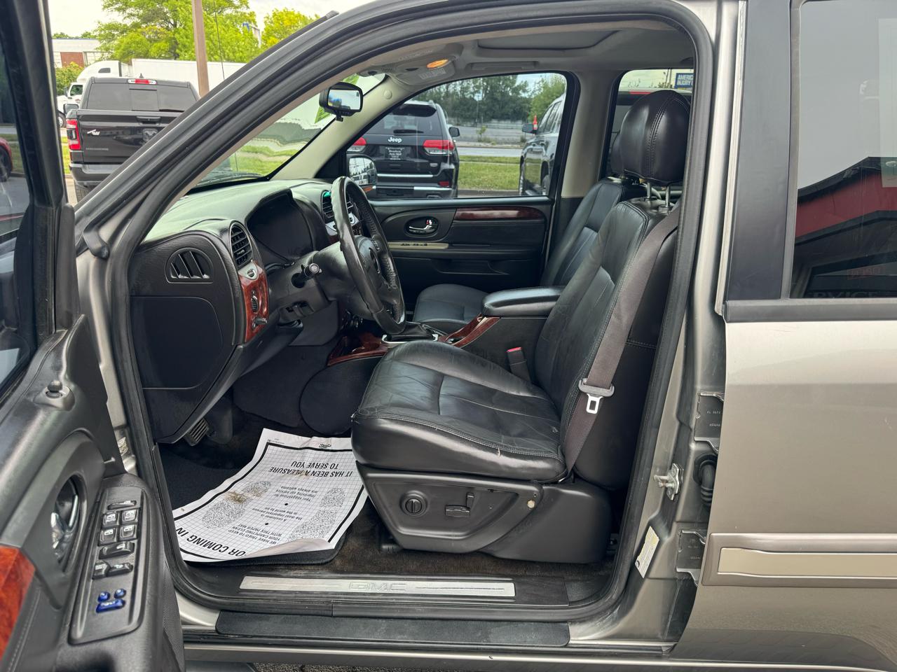 GMC Envoy 4dr 4WD SLT 2005