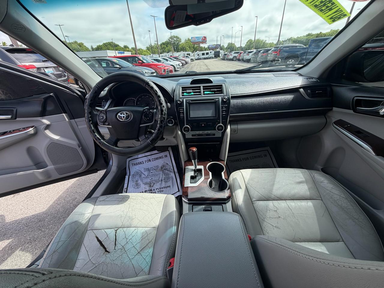 Toyota Camry 4dr Sdn I4 Auto XLE (Natl) 2012