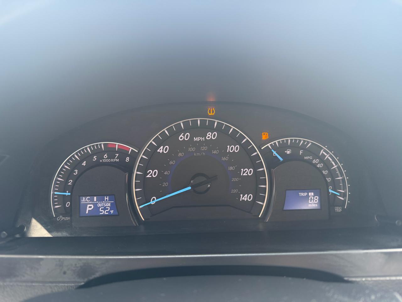 Toyota Camry 4dr Sdn I4 Auto XLE (Natl) 2012