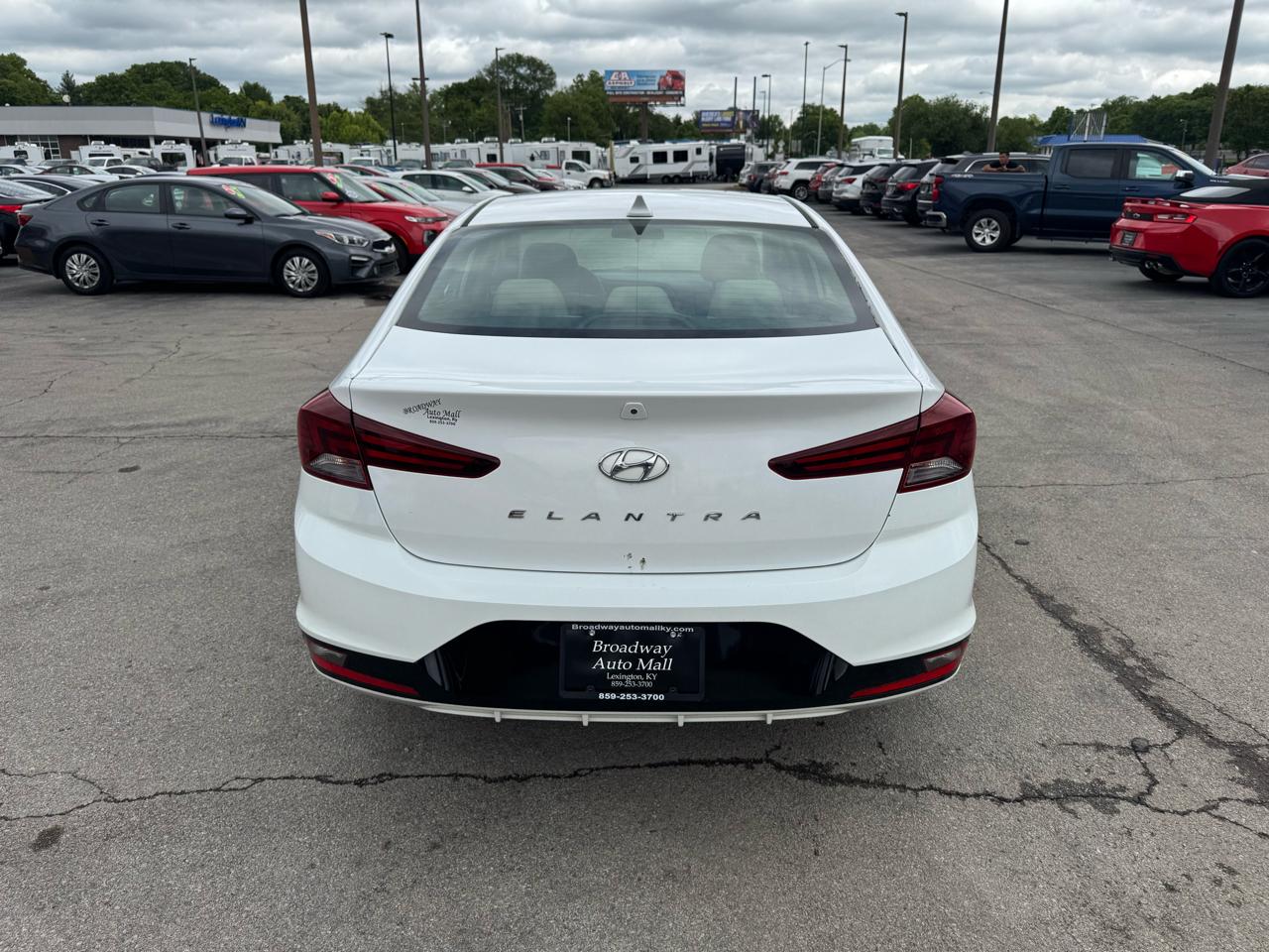 Hyundai Elantra SEL IVT 2020