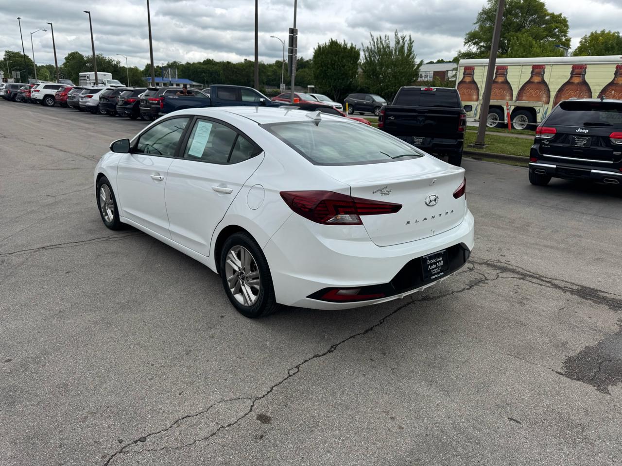 Hyundai Elantra SEL IVT 2020