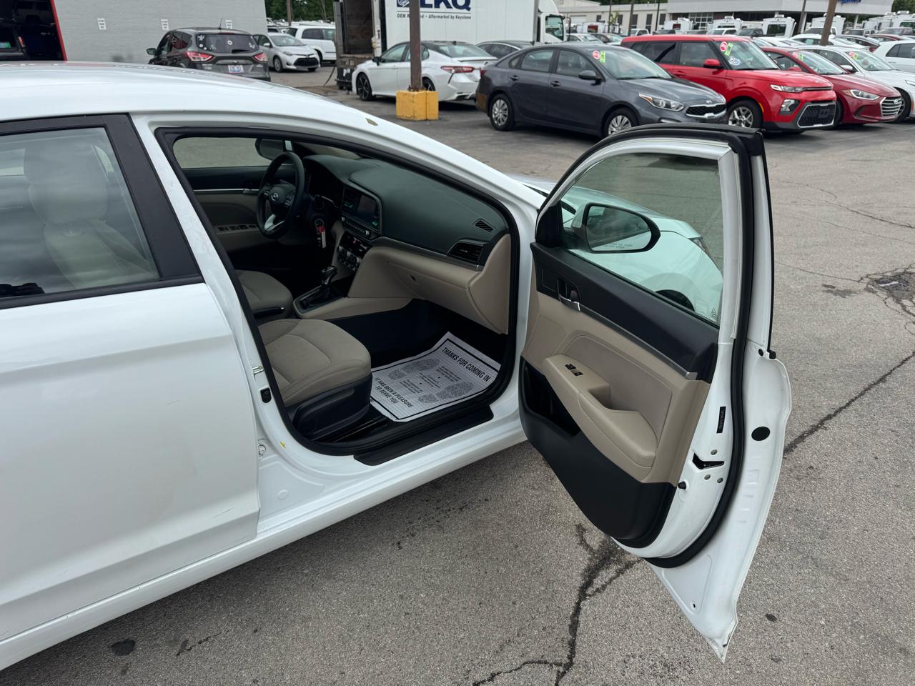 Hyundai Elantra SEL IVT 2020