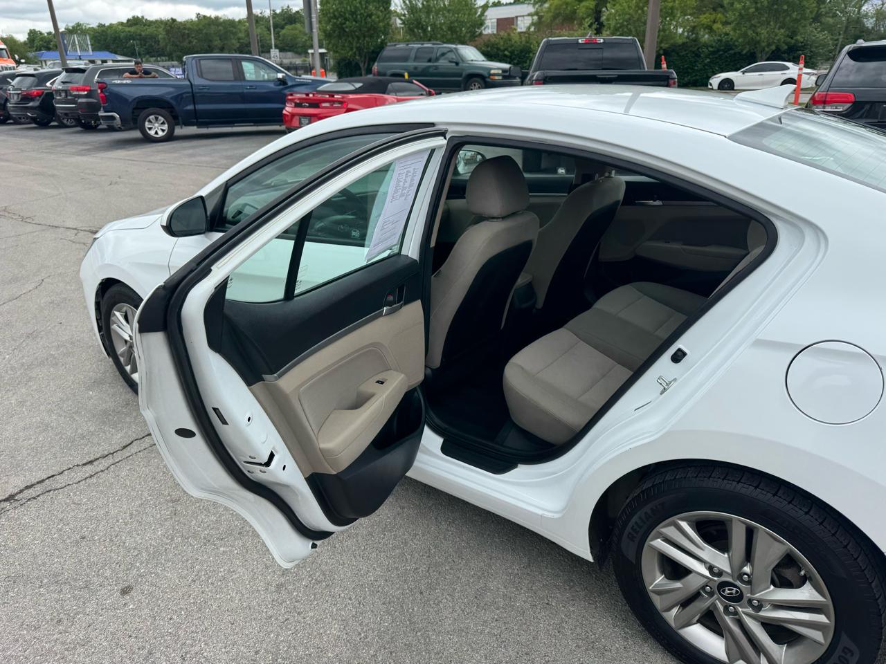 Hyundai Elantra SEL IVT 2020