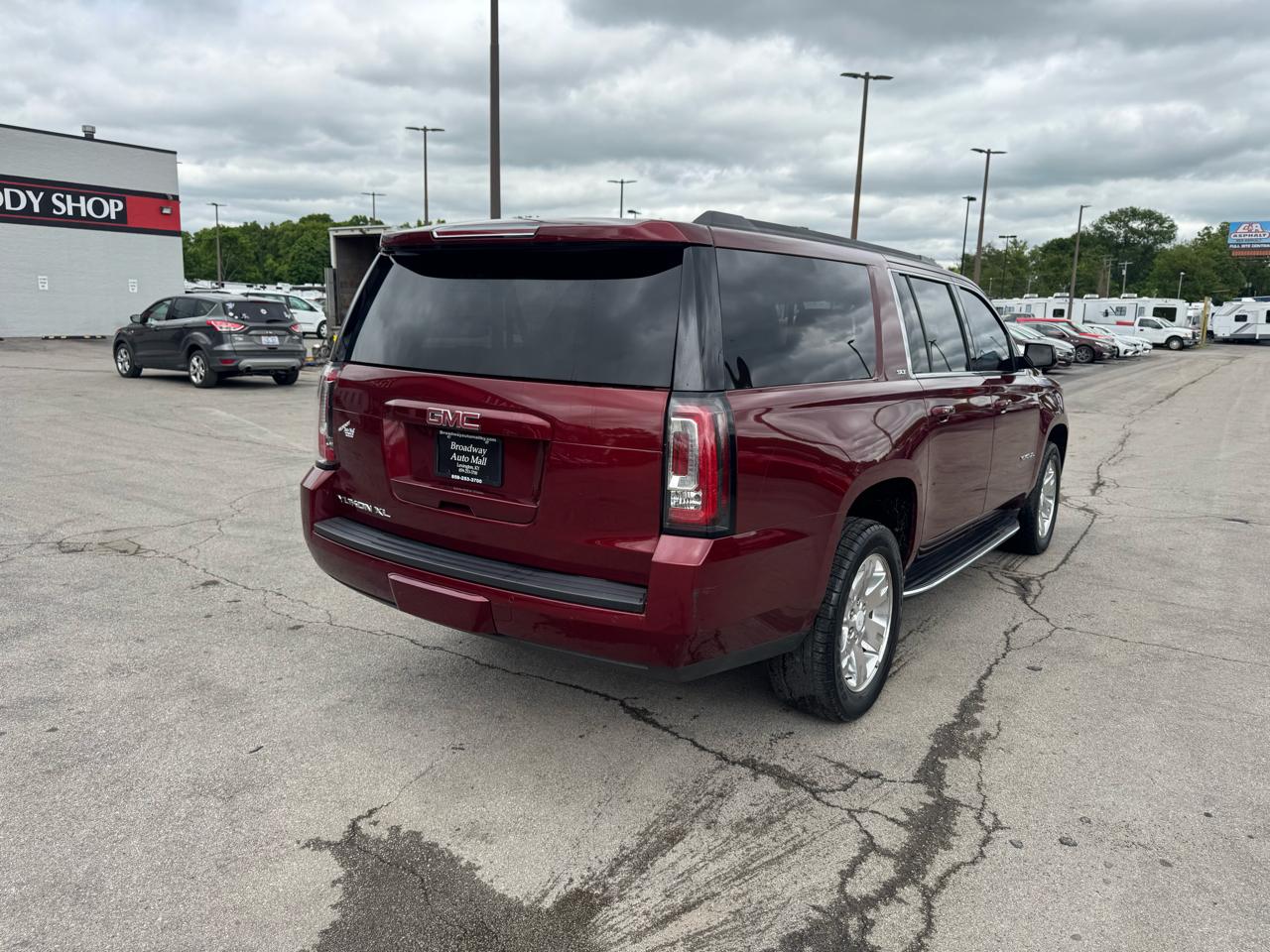 GMC Yukon XL 4WD 4dr SLT 2019