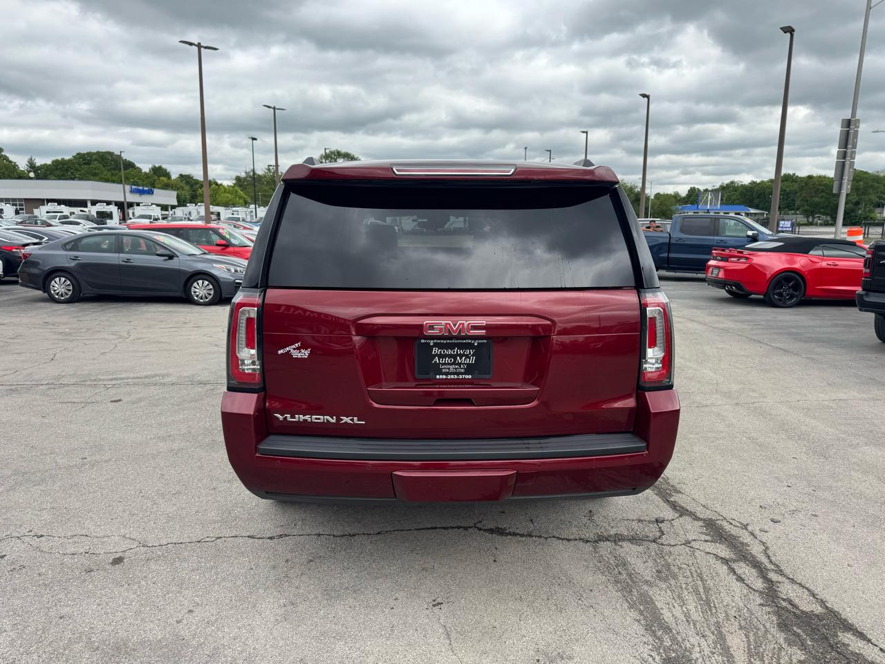 GMC Yukon XL 4WD 4dr SLT 2019