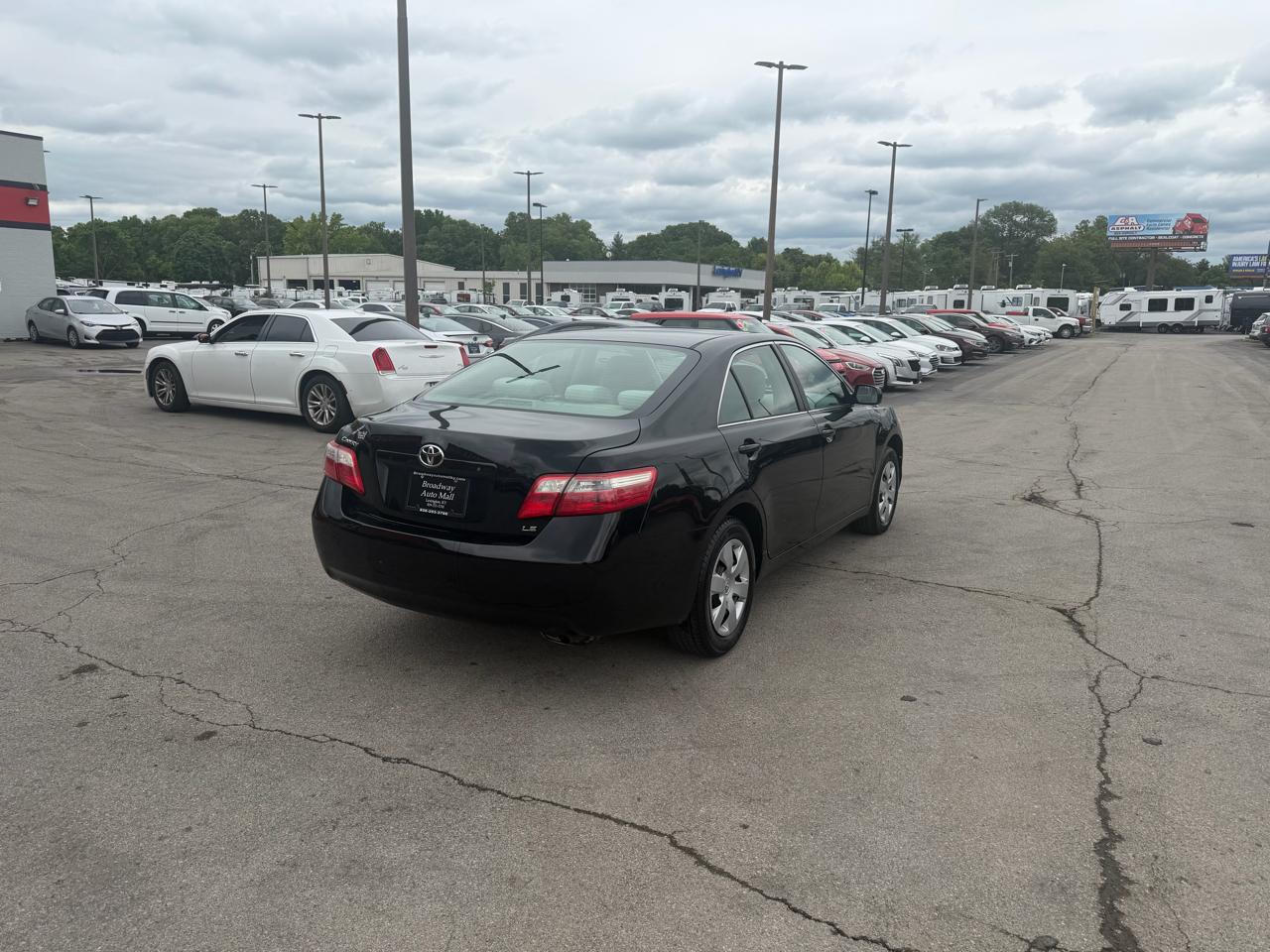 Toyota Camry 2014.5 4dr Sdn I4 Auto LE (Natl) 2009