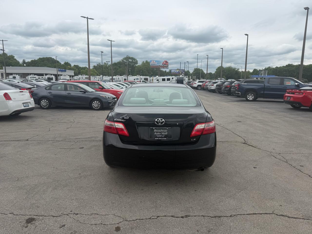 Toyota Camry 2014.5 4dr Sdn I4 Auto LE (Natl) 2009