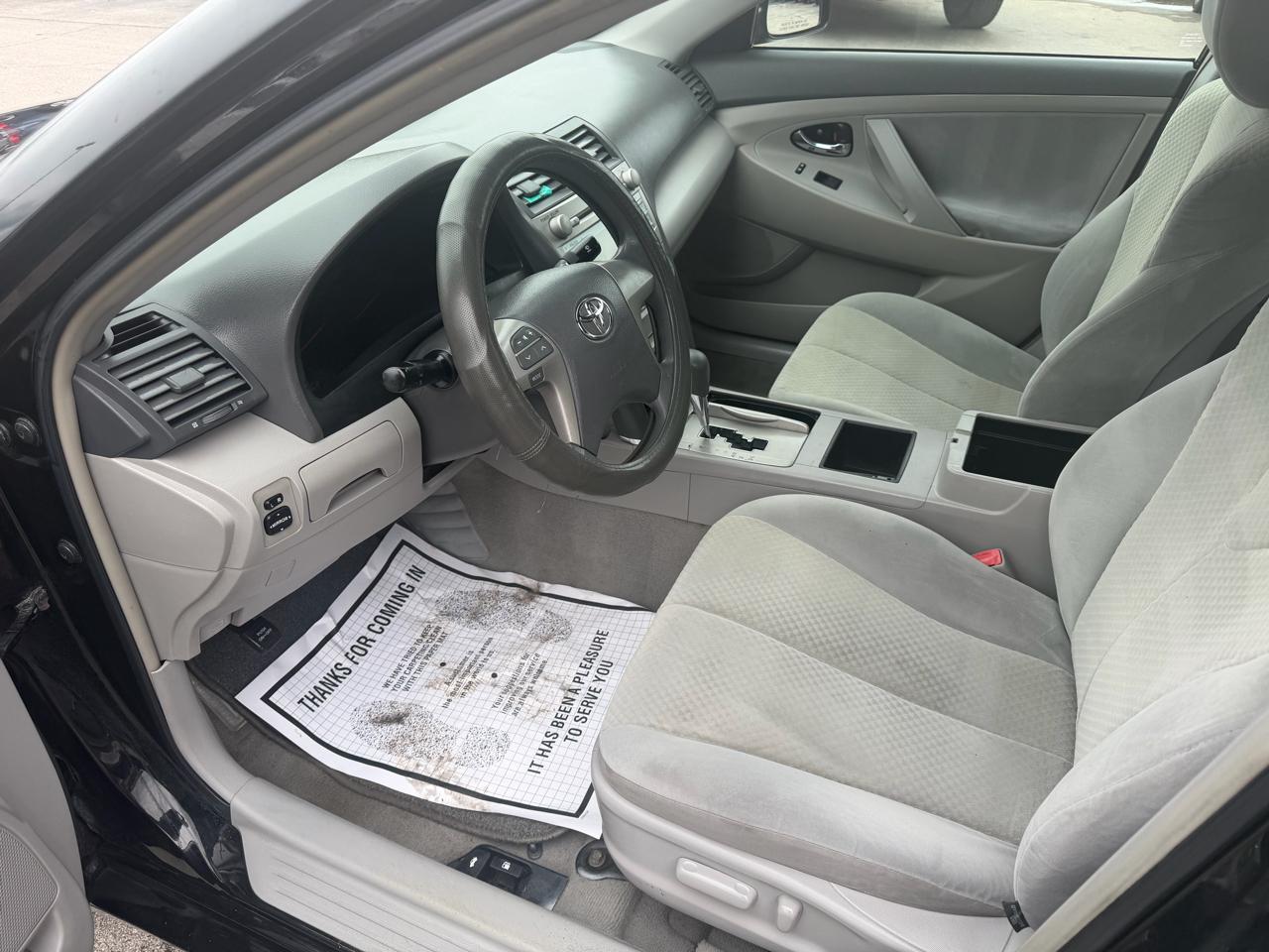 Toyota Camry 2014.5 4dr Sdn I4 Auto LE (Natl) 2009