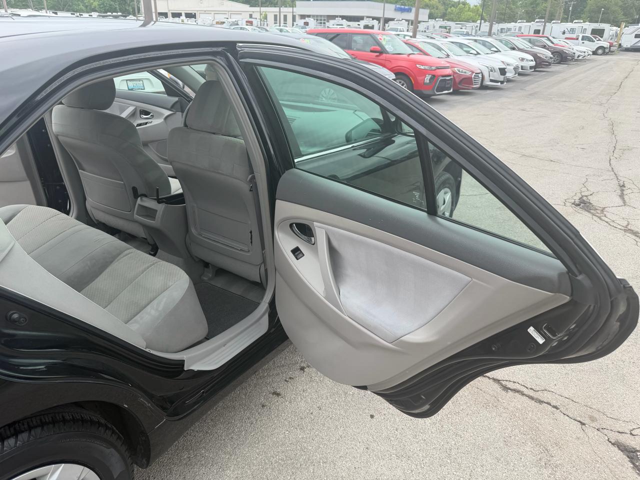 Toyota Camry 2014.5 4dr Sdn I4 Auto LE (Natl) 2009