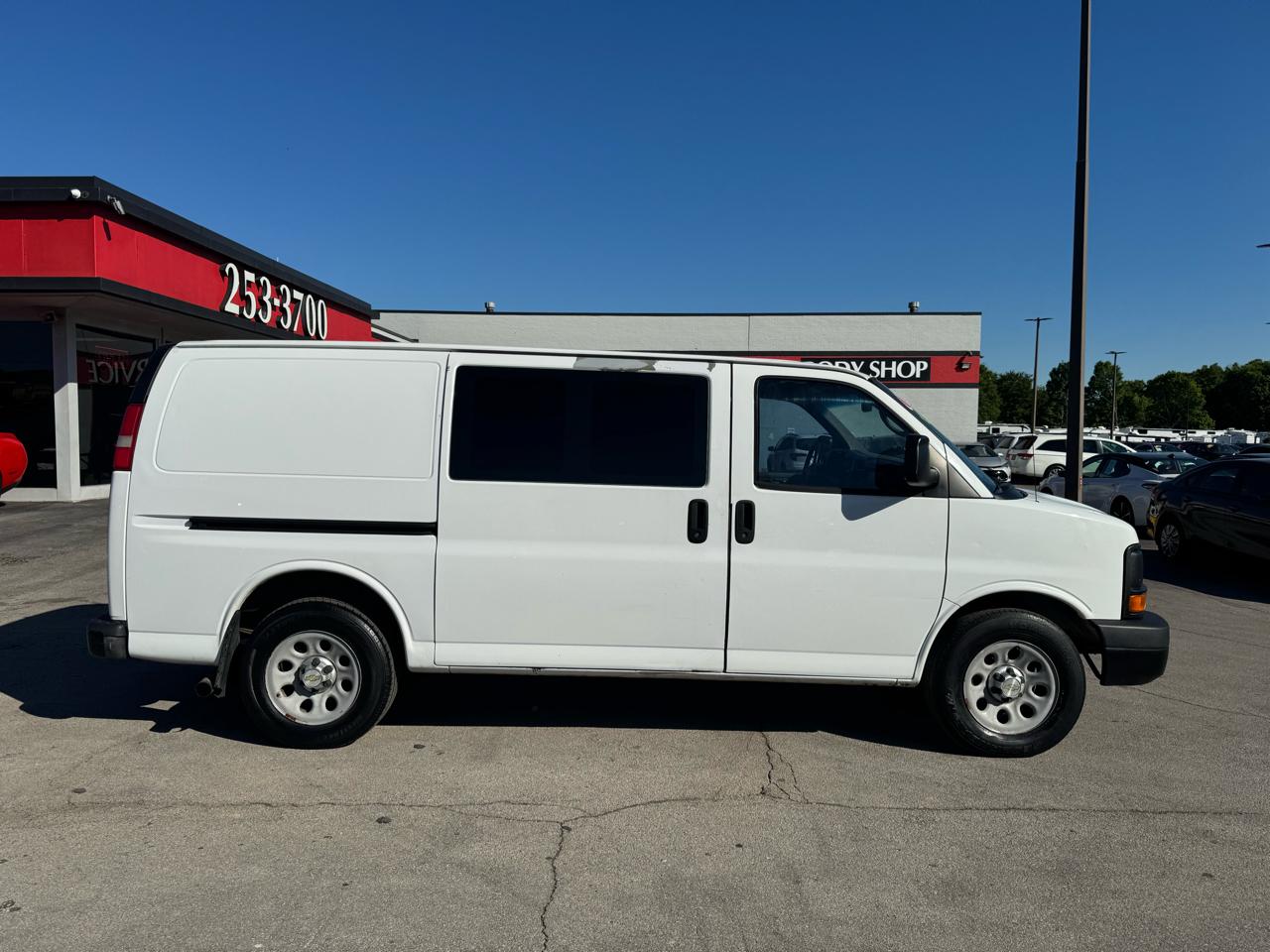 Chevrolet Express Cargo Van AWD 1500 135" 2011