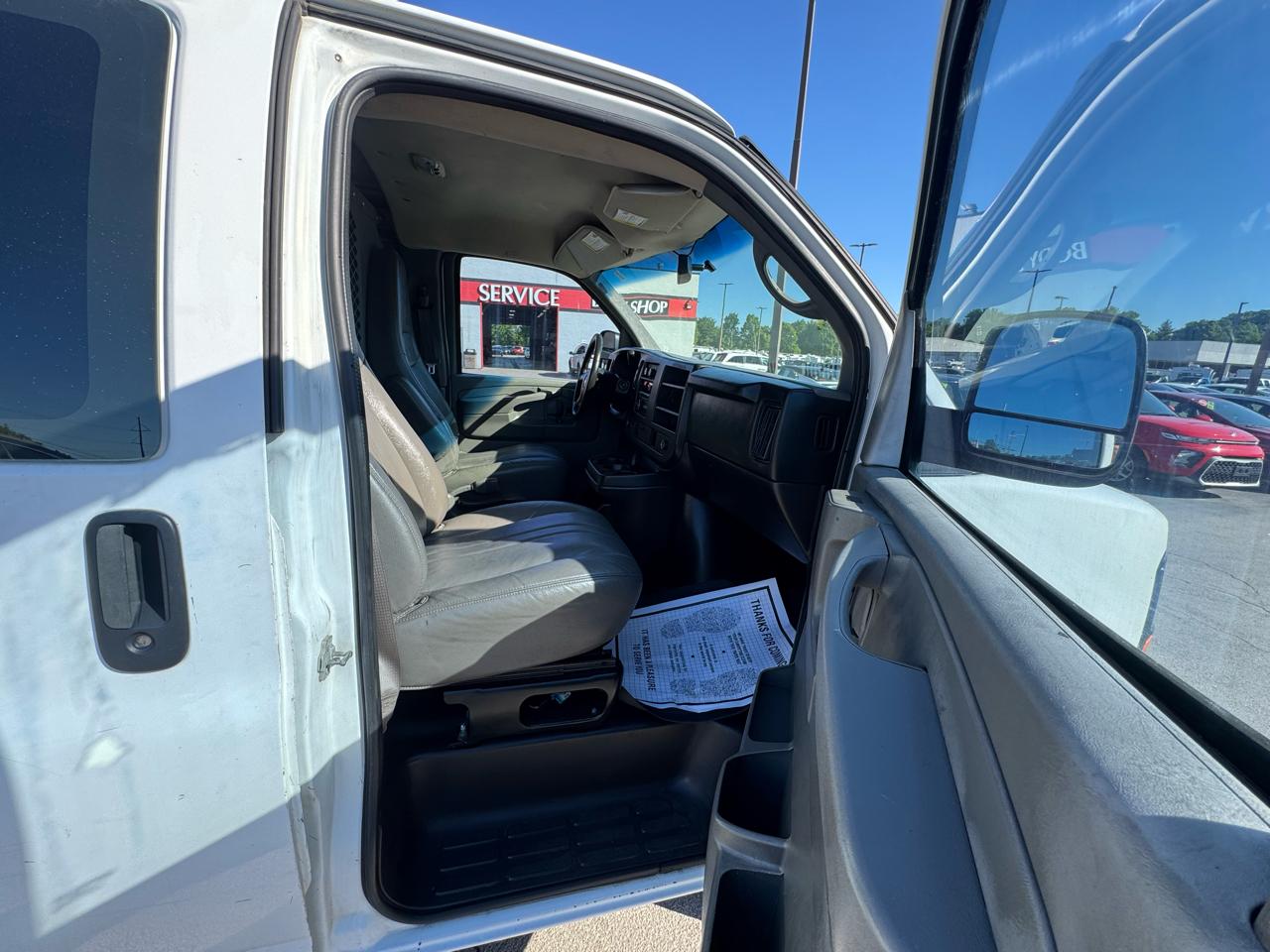 Chevrolet Express Cargo Van AWD 1500 135" 2011