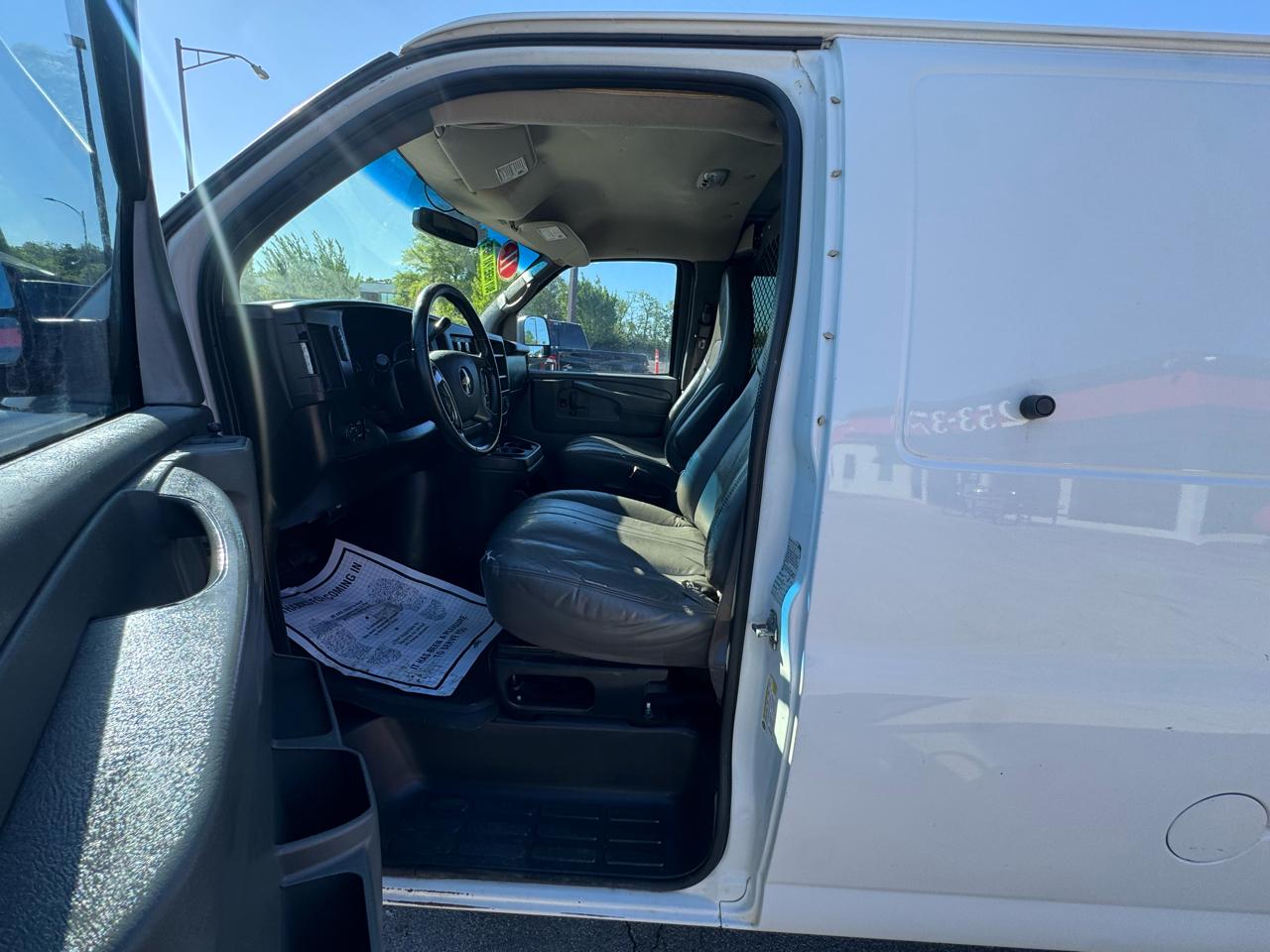 Chevrolet Express Cargo Van AWD 1500 135" 2011