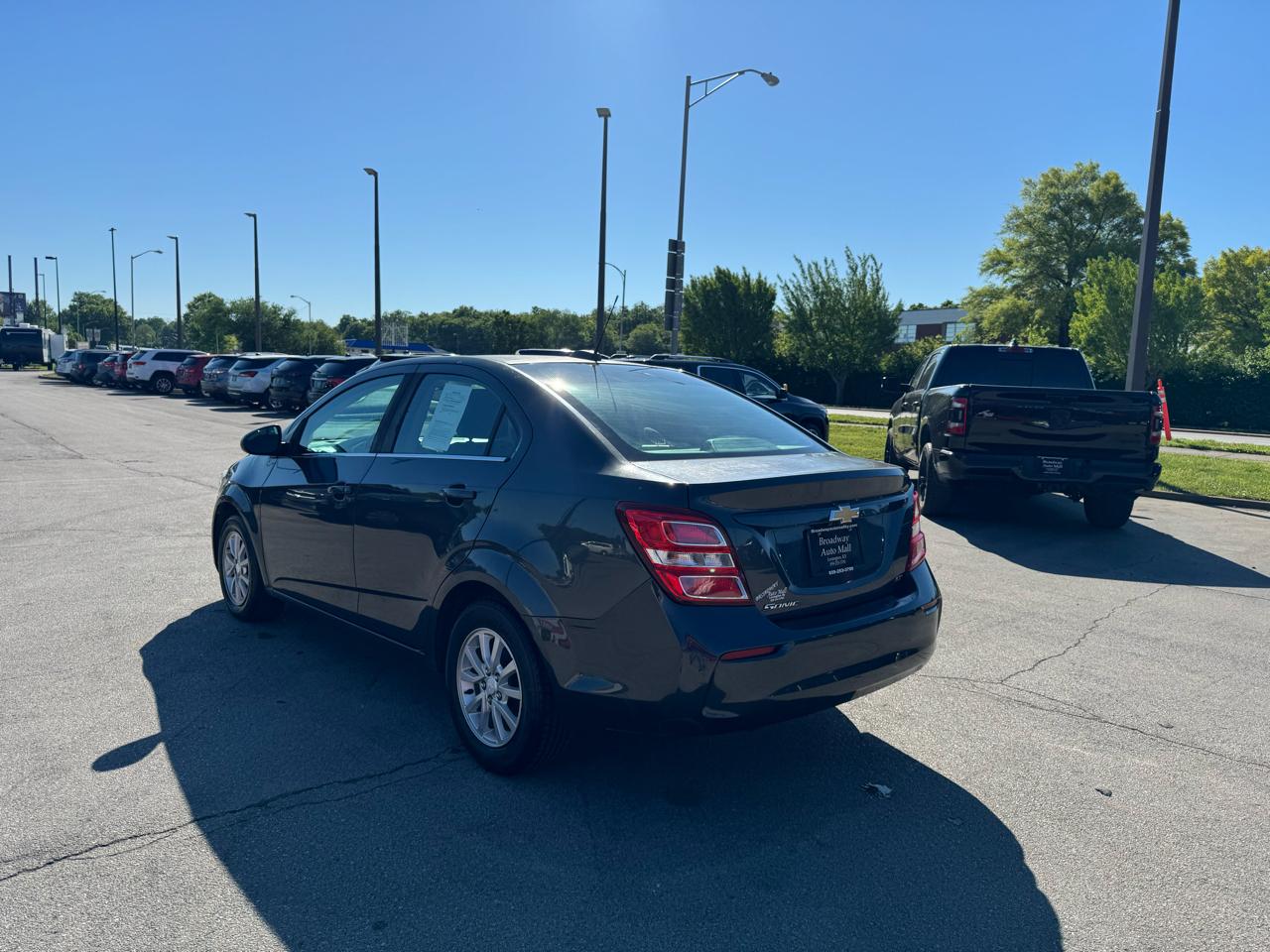 Chevrolet Sonic 4dr Sdn Auto LT 2017