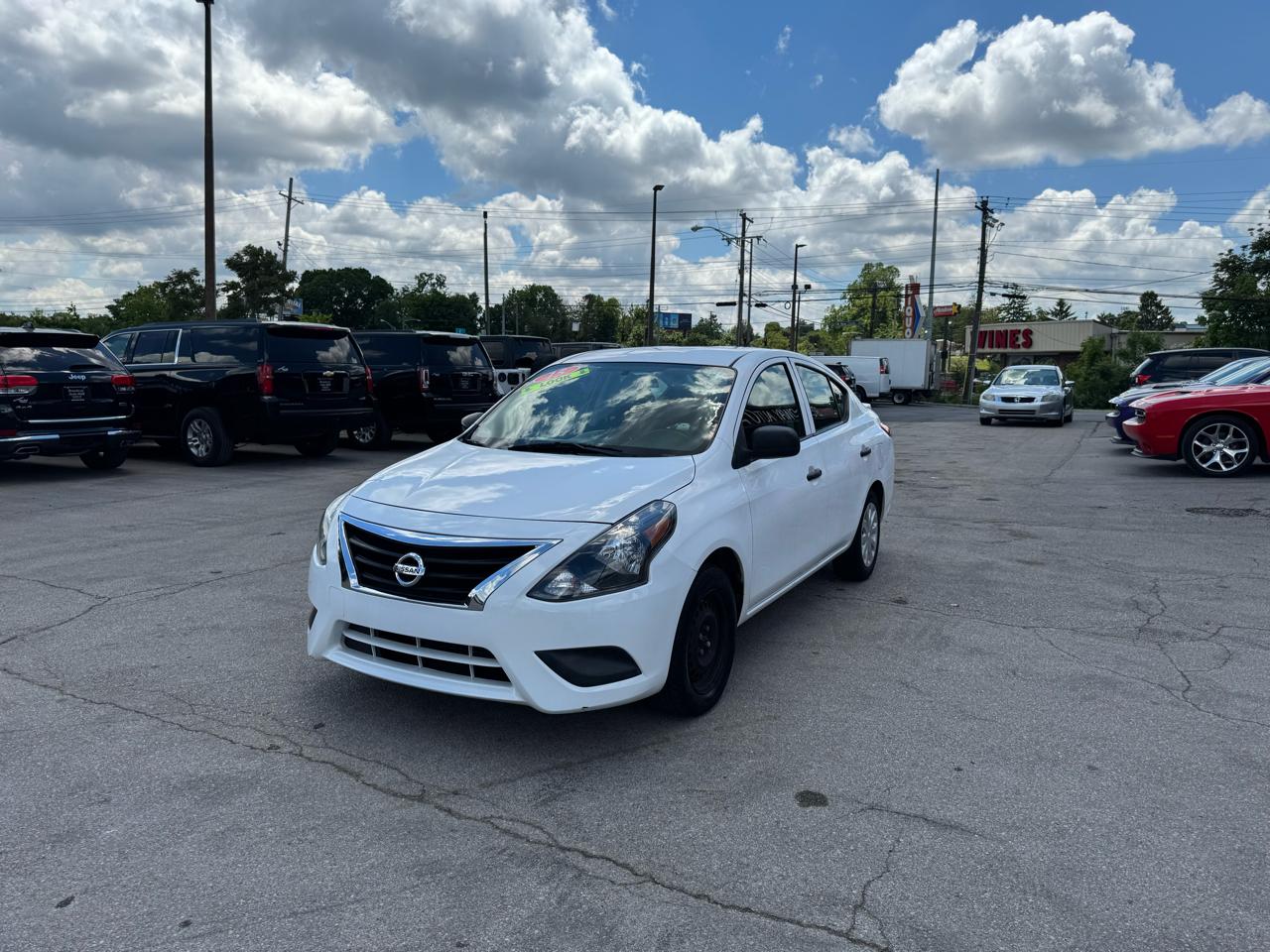 Nissan Versa 4dr Sdn CVT 1.6 S Plus 2015