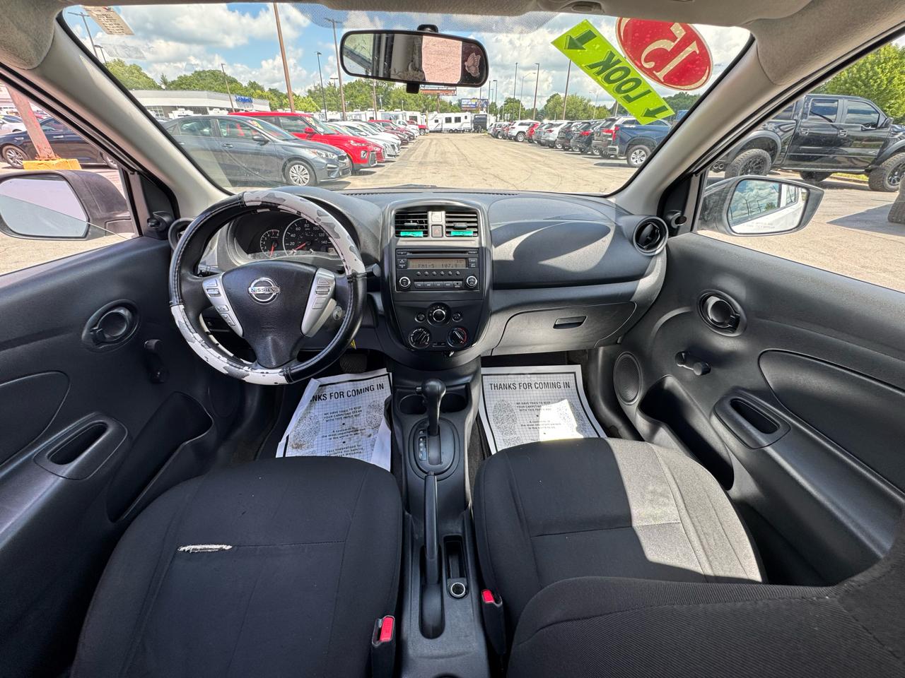 Nissan Versa 4dr Sdn CVT 1.6 S Plus 2015