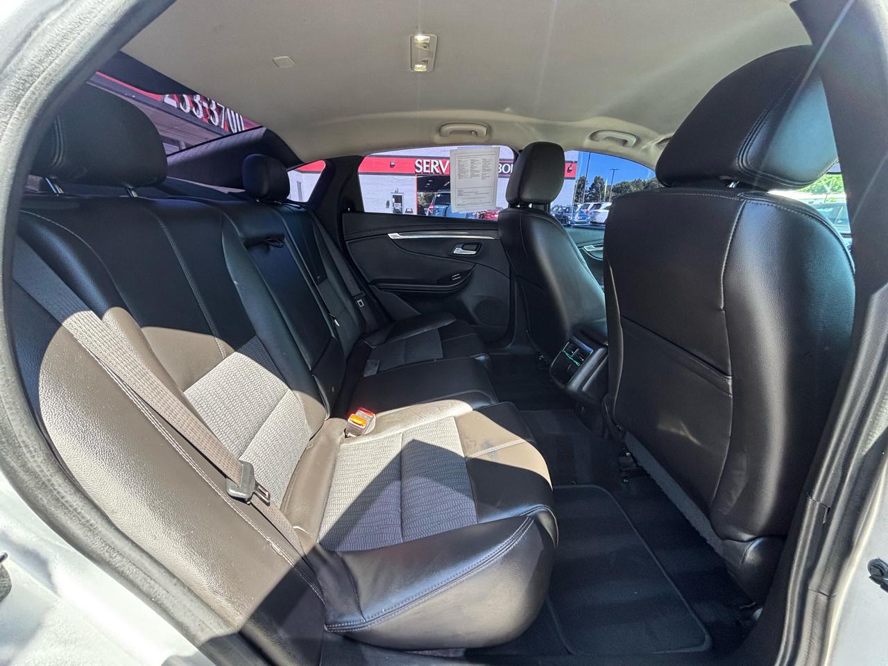 Chevrolet Impala 4dr Sdn LT w/1LT 2016