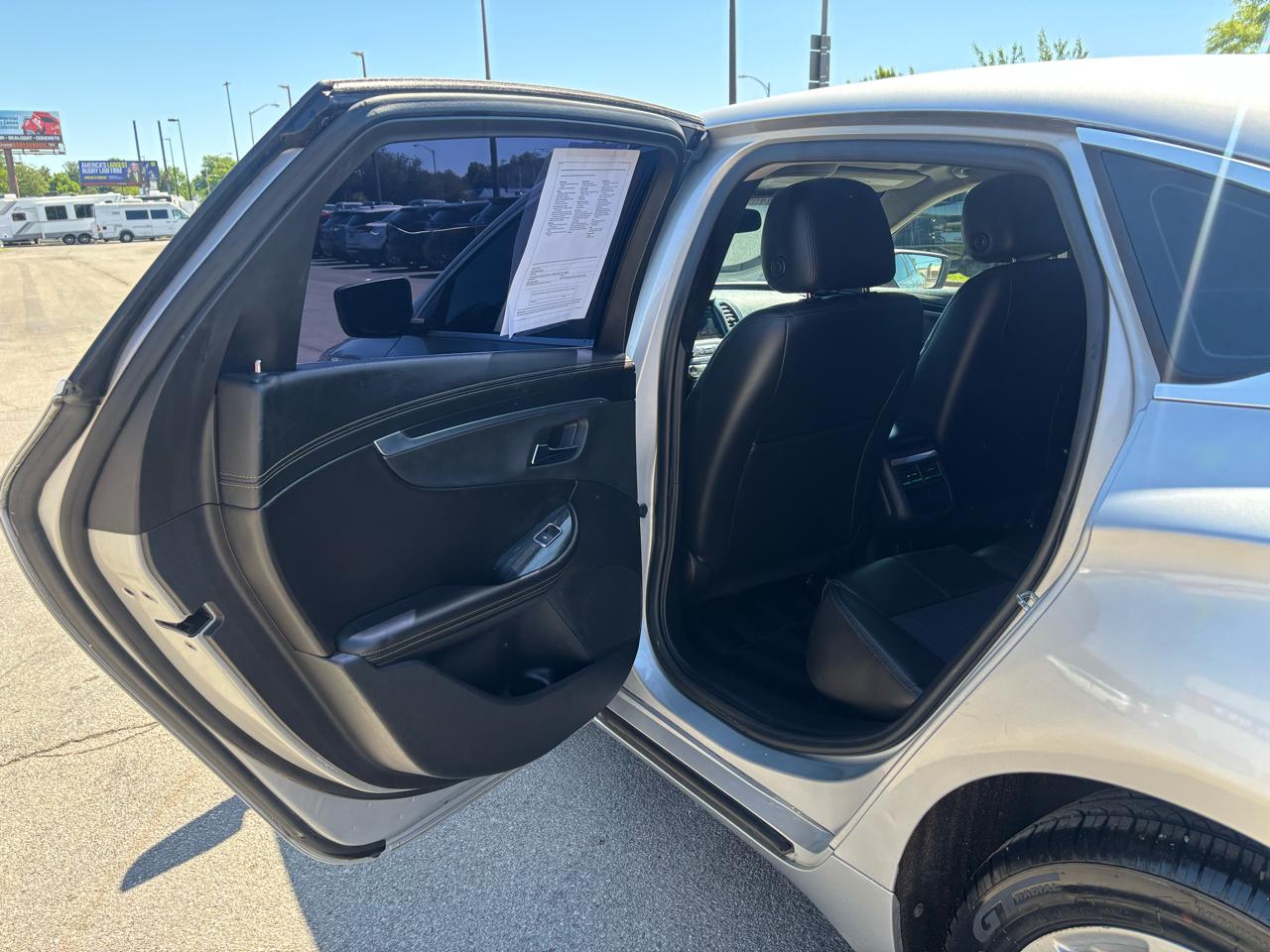 Chevrolet Impala 4dr Sdn LT w/1LT 2016