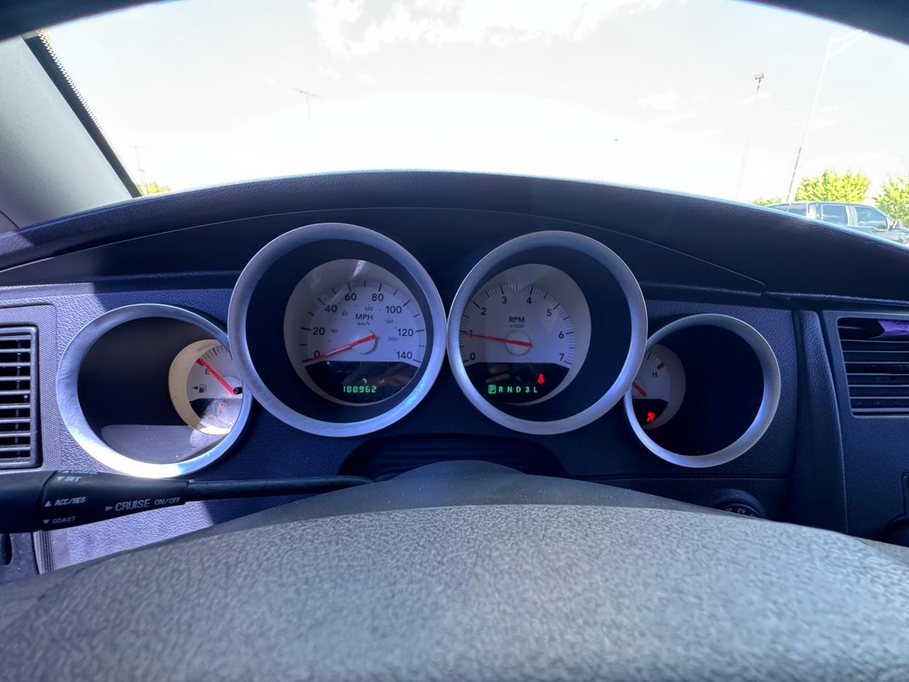 Dodge Magnum 4dr Wgn SE RWD 2005