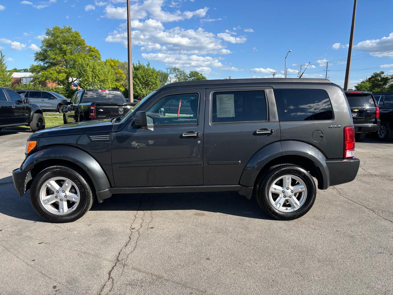 Dodge Nitro 4WD 4dr SXT 2011