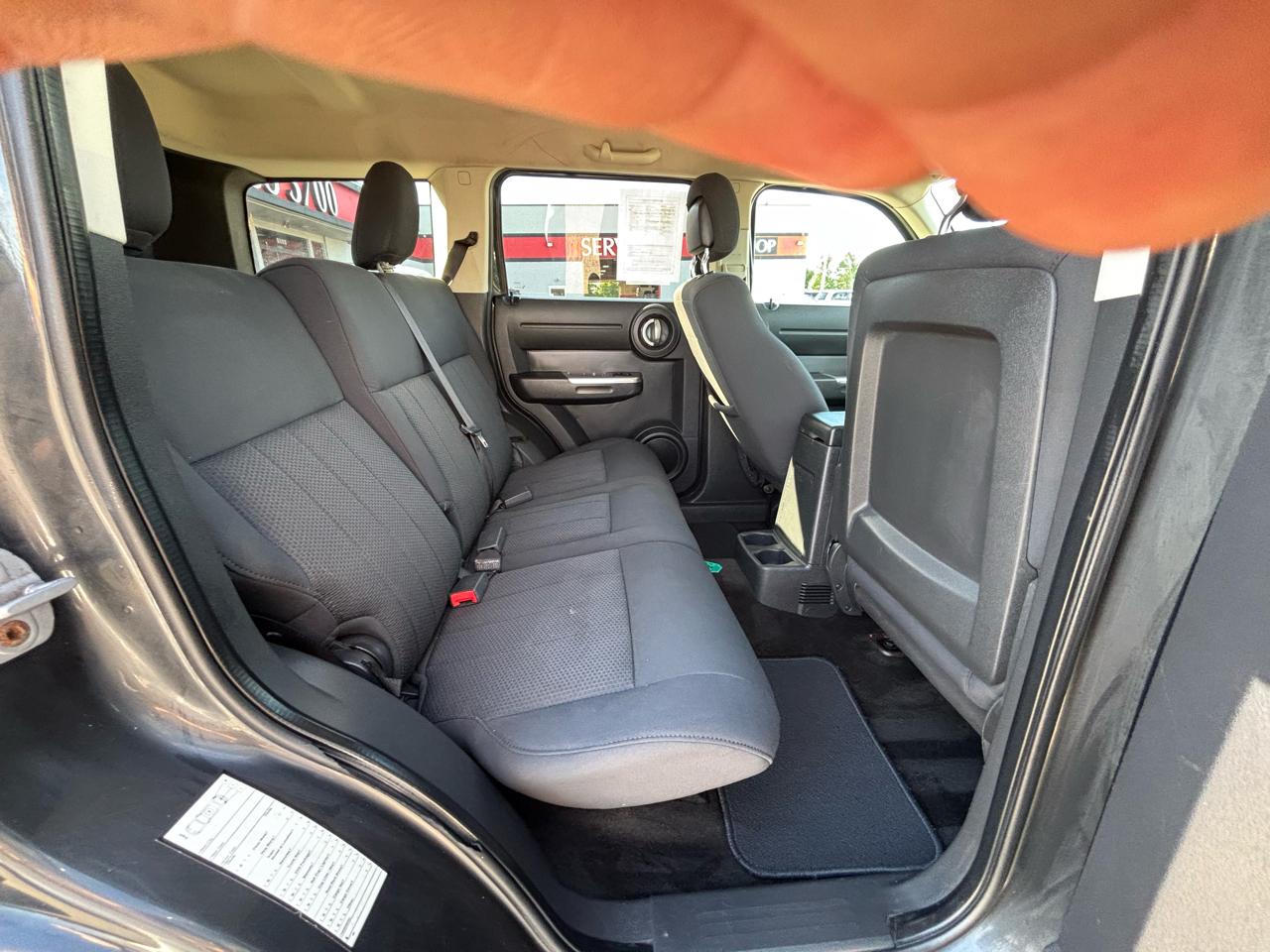 Dodge Nitro 4WD 4dr SXT 2011