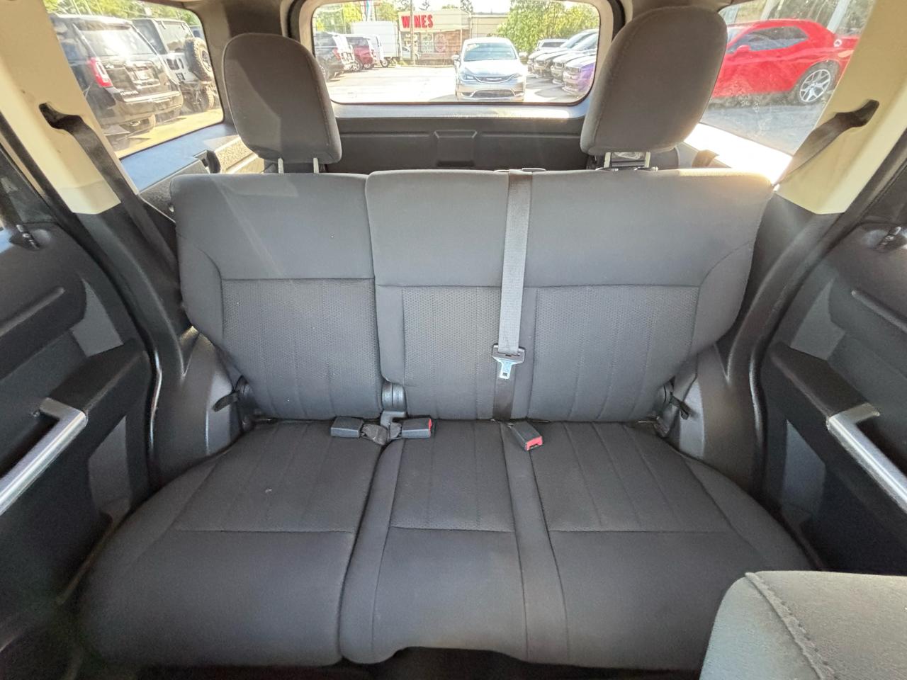 Dodge Nitro 4WD 4dr SXT 2011