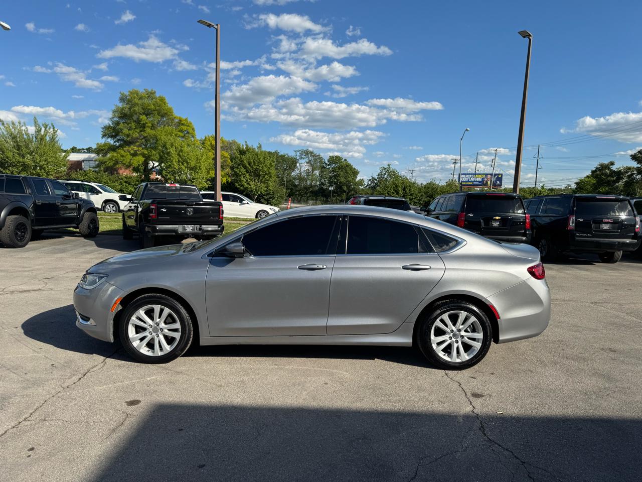 Chrysler 200 4dr Sdn Limited FWD 2016