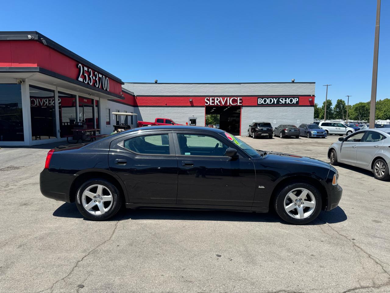 Dodge Charger 4dr Sdn SXT RWD 2010