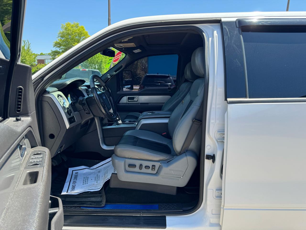 Ford F-150 AWD SuperCrew 145" Lariat Limited 2011