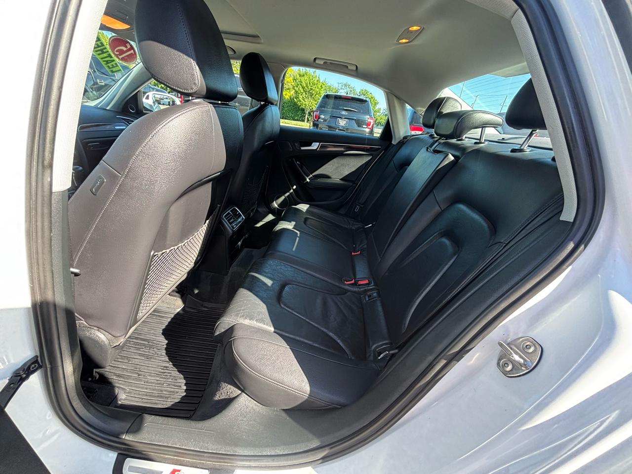 Audi A4 4dr Sdn Auto quattro 2.0T Premium Plus 2015