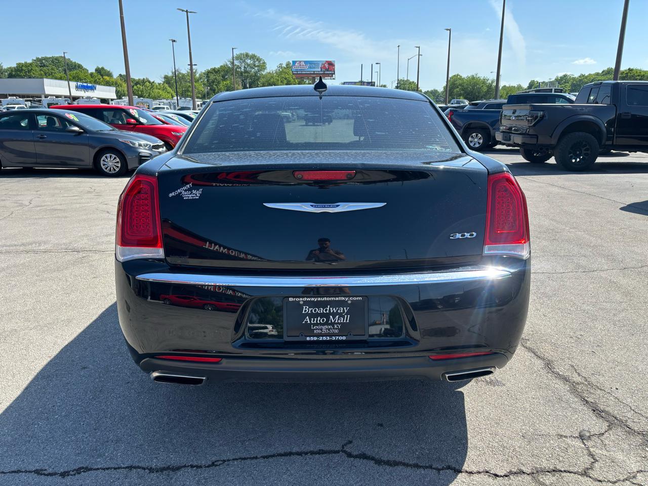 Chrysler 300 Limited RWD 2019