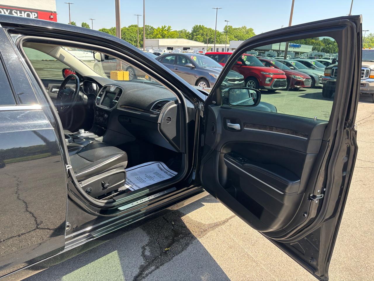 Chrysler 300 Limited RWD 2019