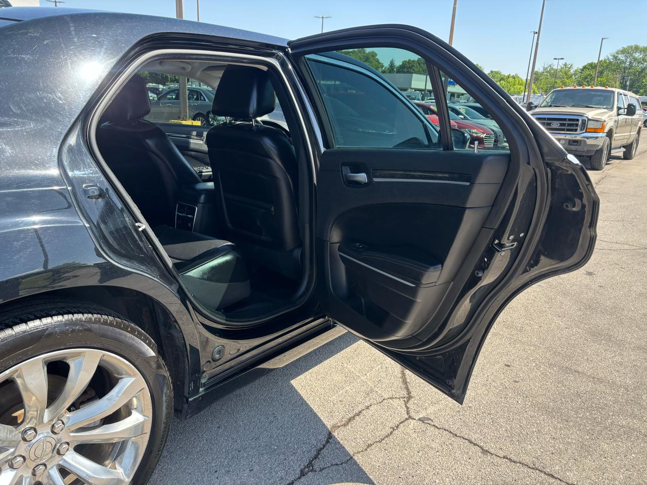Chrysler 300 Limited RWD 2019