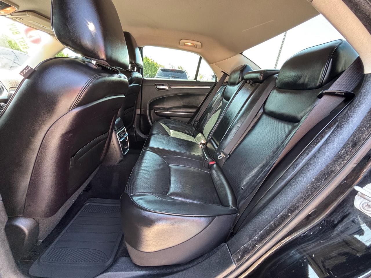 Chrysler 300 Limited RWD 2019