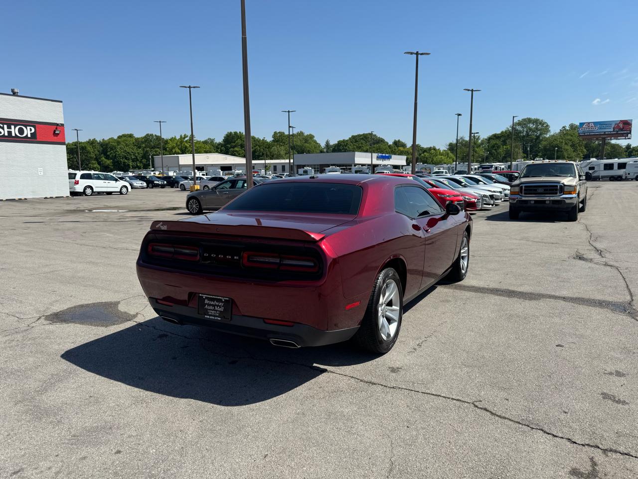 Dodge Challenger SXT RWD 2019