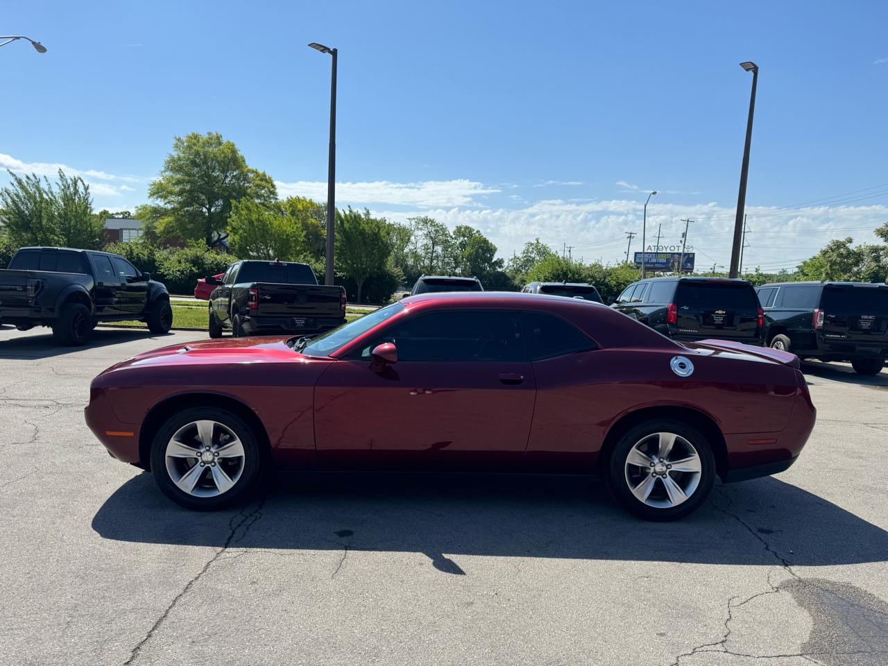 Dodge Challenger SXT RWD 2019