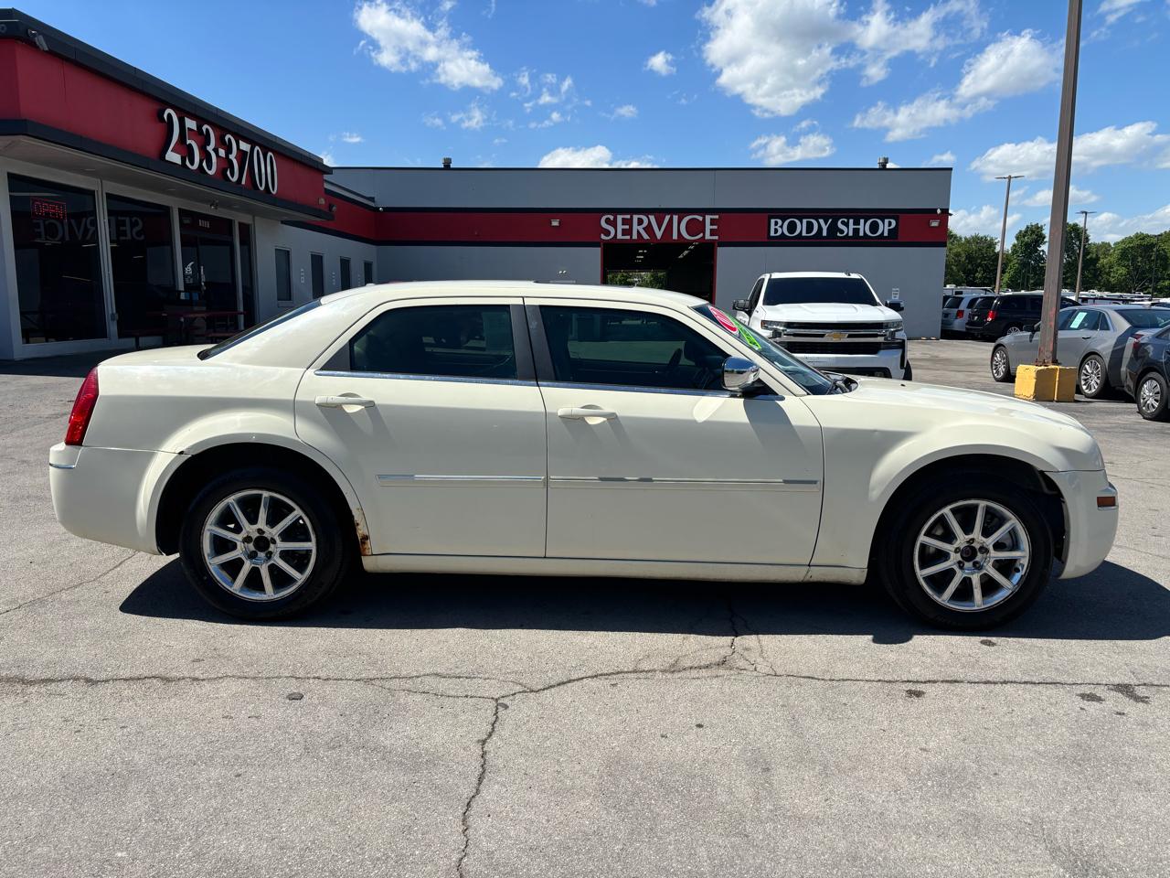 Chrysler 300 4dr Sdn 300 Limited AWD 2007