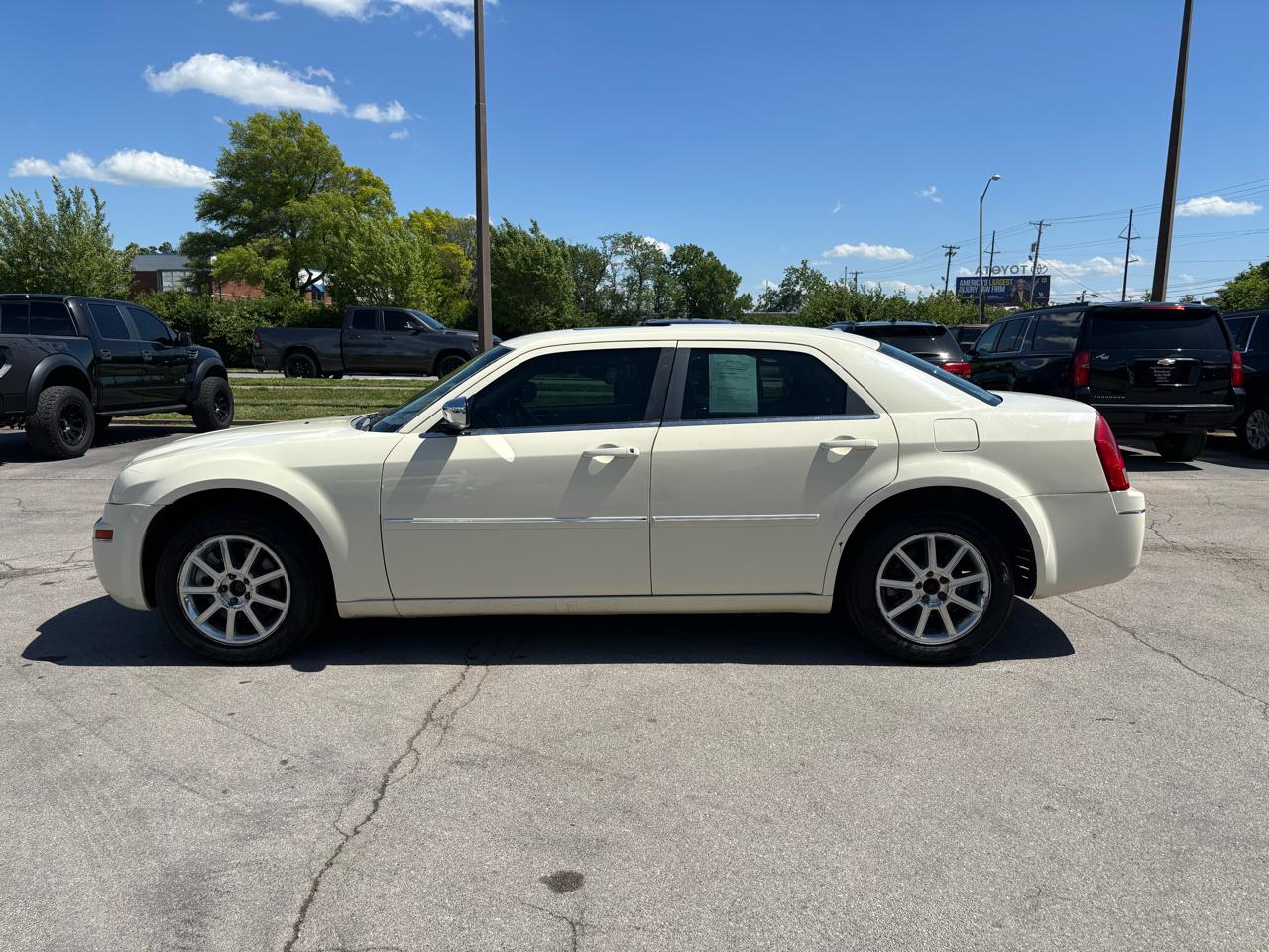 Chrysler 300 4dr Sdn 300 Limited AWD 2007